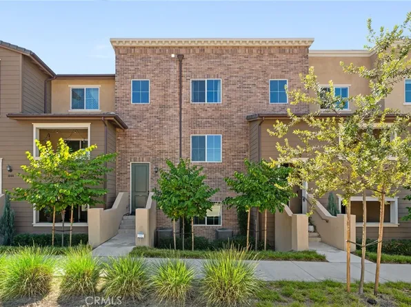 1016 W Baseline Rd, Claremont, CA 91711