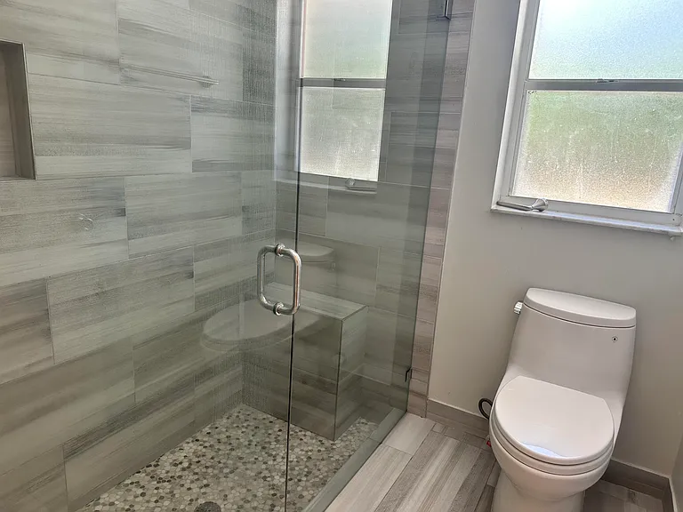 9825 NW 54th Pl — Photo 12