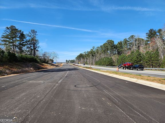3rd image of 995 Old Dallas Hwy