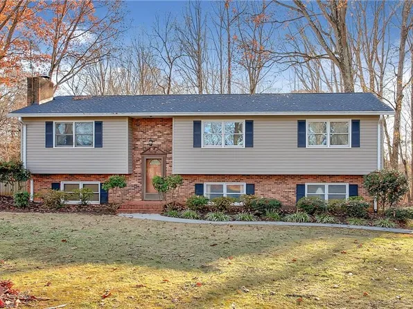 475 Country Ln, Mocksville, NC 27028