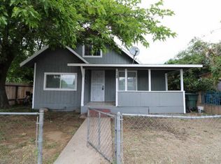 465 E Hermosa St, Lindsay, CA 93247