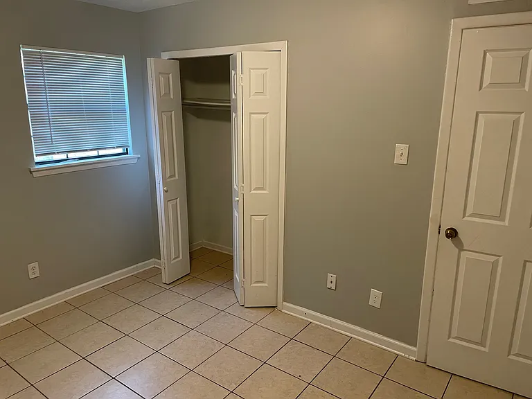 4303 Arehart Dr — Photo 8
