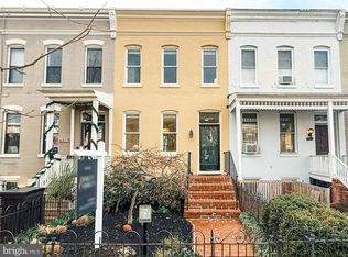 329 13th St SE, Washington, DC 20003