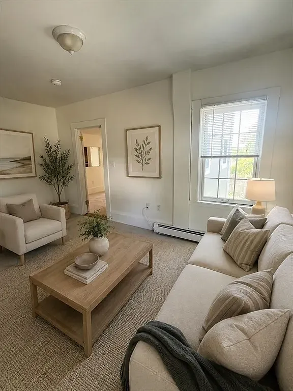 1 bed, 425 sqft, $1,875 — Photo 1