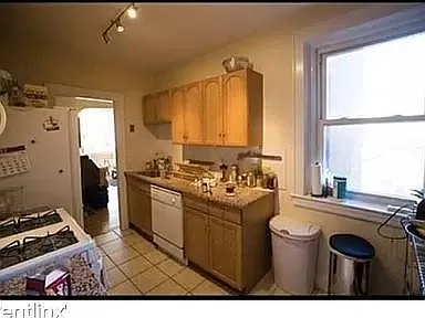 11 Jamaicaway Ct — Photo 5