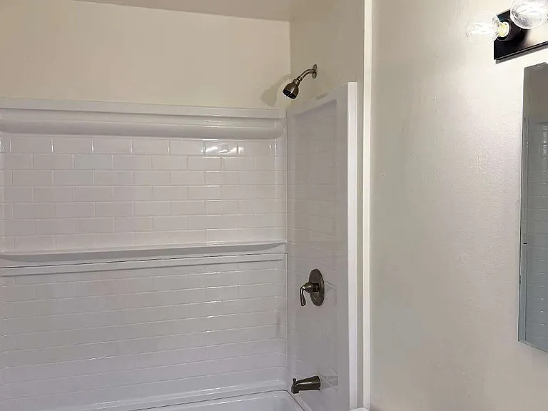 152 Andrieux St — Photo 14