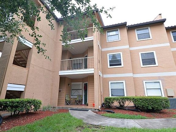 2nd image of 3016 Parkway Blvd APT 210