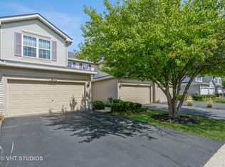 1856 S Wentworth Cir, Romeoville, IL 60446