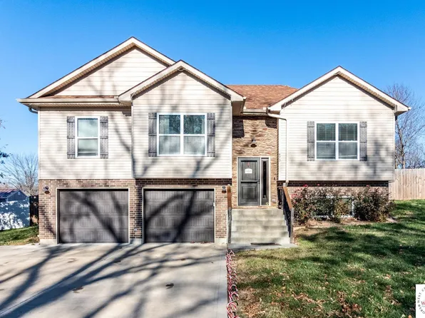 479 Sycamore Ct, Warrensburg, MO 64093