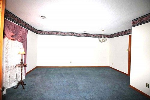 4th image of 25 Knollwood Dr