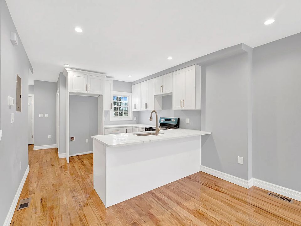 1st image of 92-22 77th St #A