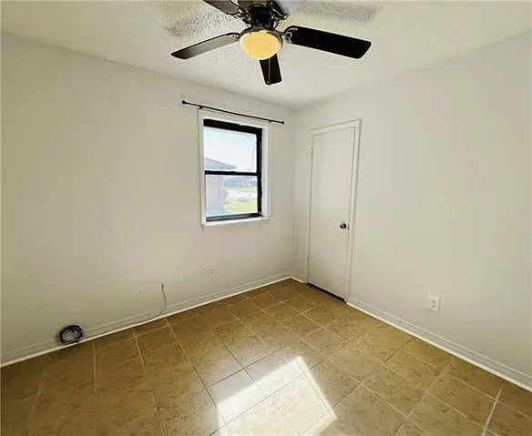 1308 Cambridge Dr — Photo 7