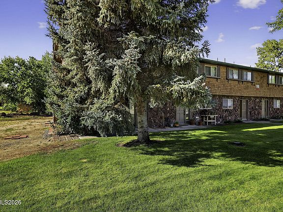 4th image of 1051 Riverview Dr