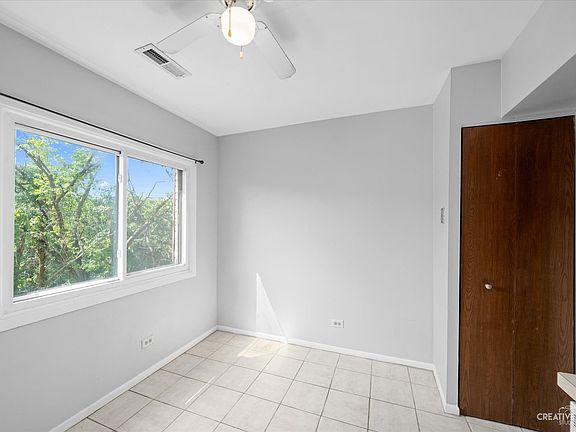 3rd image of 5965 Lakeside Pl APT 302