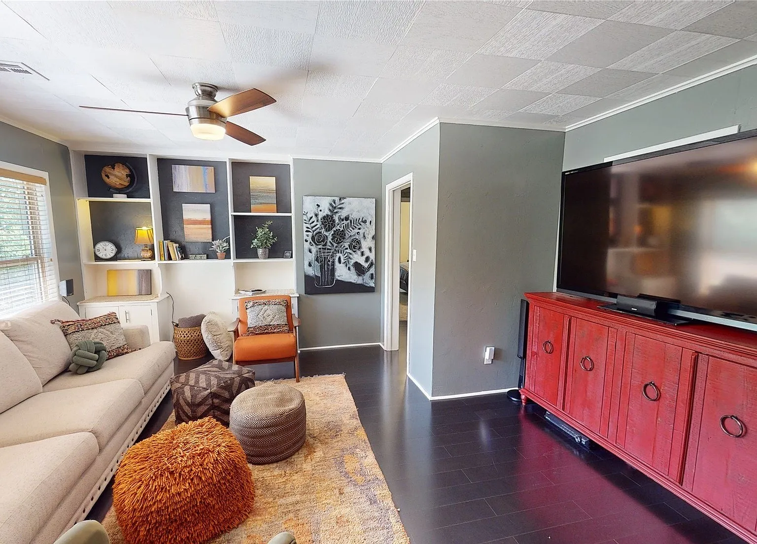 3 bed, $1,250 — Photo 2