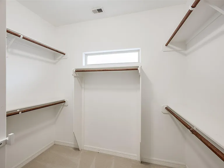 930 Lawrence St — Photo 17