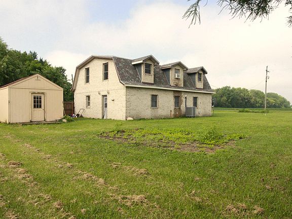 3rd image of 205 N County Road 1100 E