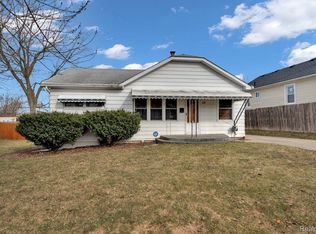54 W Princeton Ave, Pontiac, MI 48340