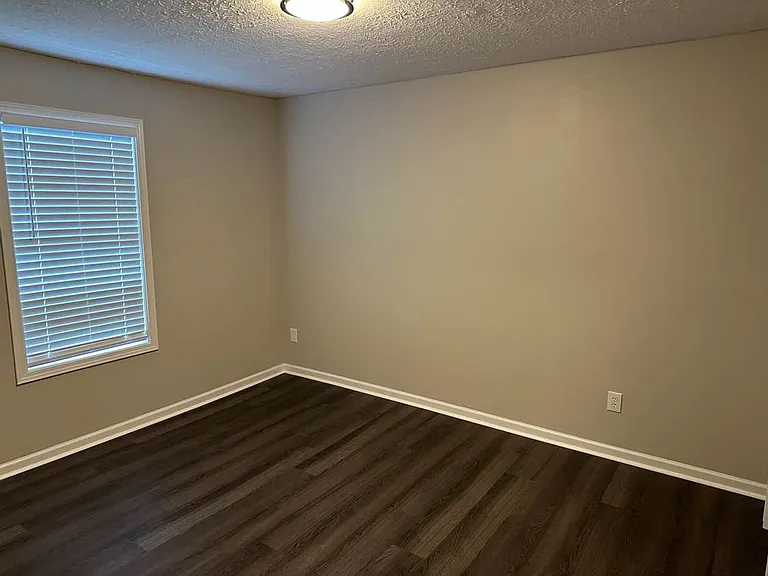 3490 Newberry Trl — Photo 29