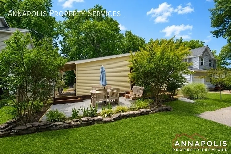 1210 Louis Rd — Photo 3
