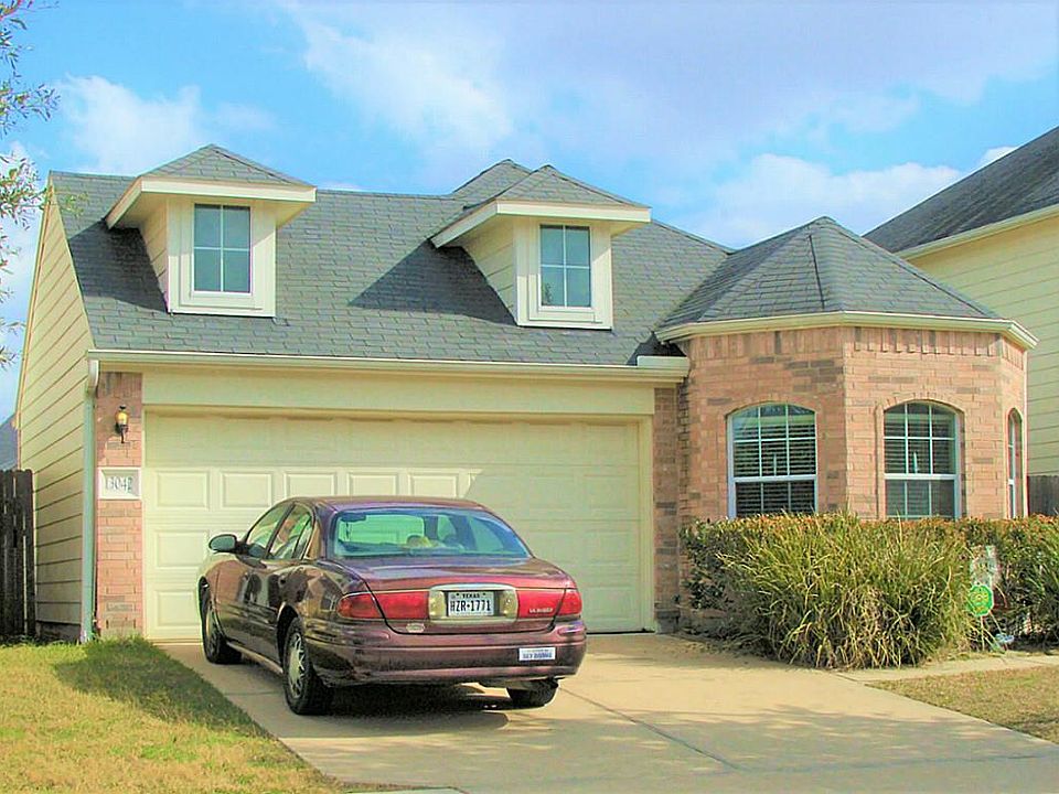1st image of 13042 Echo Landing Dr