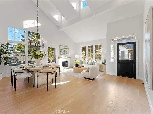 2041 Westminster Ave, Costa Mesa, CA 92627