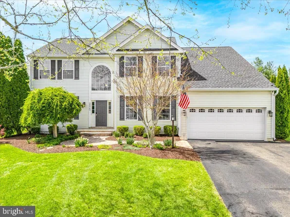 20543 Chapin Ct, Sterling, VA 20165