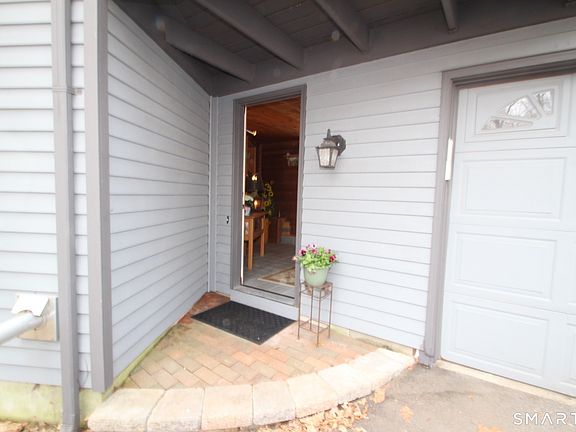 4th image of 151 Walbridge Hill Road