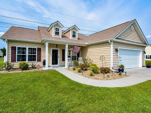 4th image of 244 Maple Oak Dr