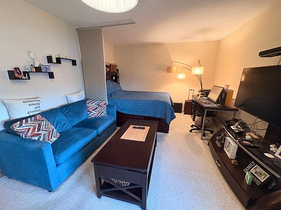 2nd image of 25 Elizabeth St APT 1X