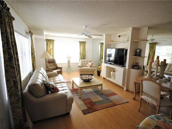 4th image of 2273 SW Essex Ct