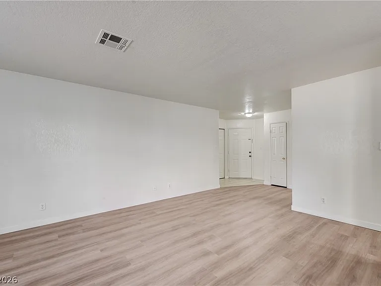 5018 S Rainbow Blvd #104 — Photo 4
