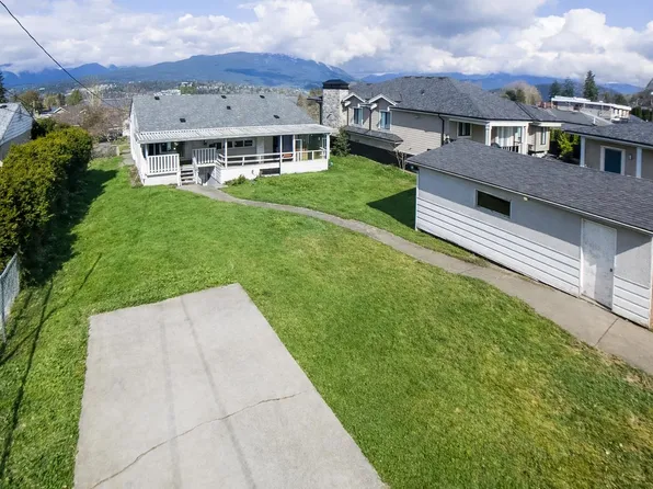 7016 Sierra Dr, Burnaby, BC V5A 1A5