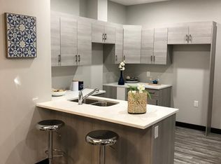 99 Shahi St #914, Winnipeg, MB R3Y1Z8