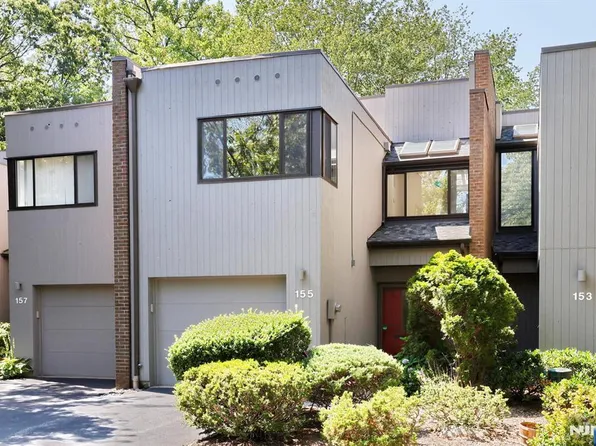 155 Pond Dr #155, Township Of Washington, NJ 07676