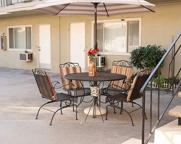 832 Azusa Ave #6 — Photo 7