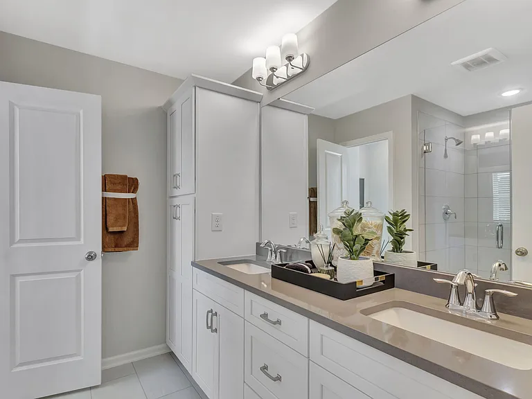 10056 Secluded Garden Dr — Photo 8