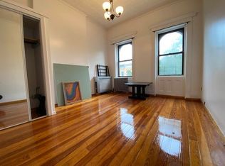 242 Kingsland Ave APT 3R, Brooklyn, NY 11222