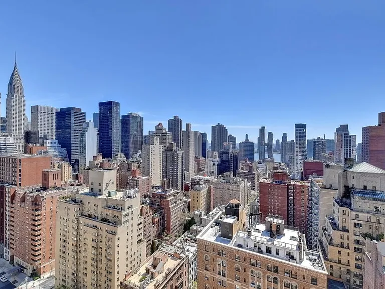 10 Park Ave #14R — Photo 11