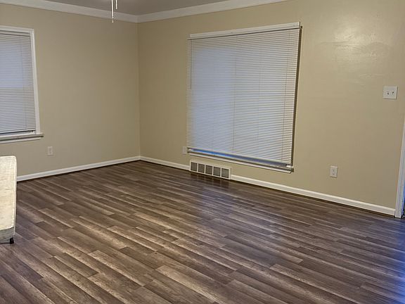 4th image of 25708 Andover Dr