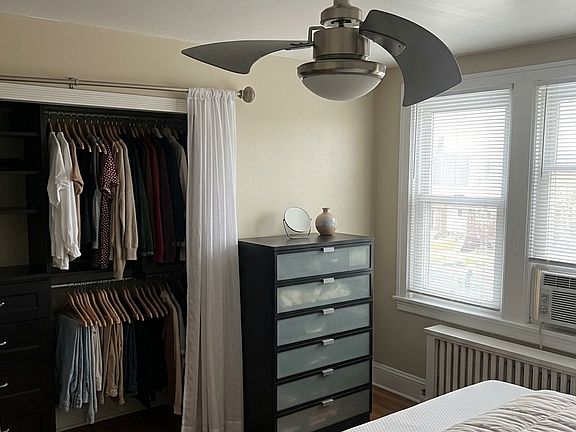 5th image of 6210 Erdrick St