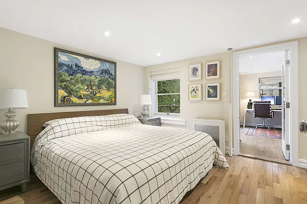 Sold by Compass | media 26