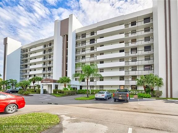 5th image of 1266 S Military Trl APT 551