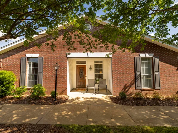 114 Hummingbird Ln, Starkville, MS 39759