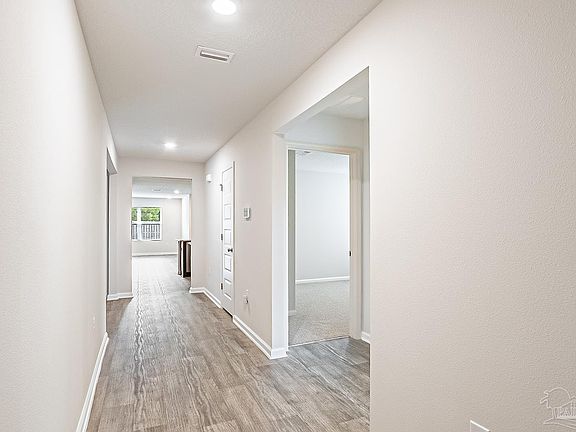 4th image of 5805 Guinevere Ln