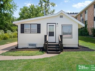 2017 N 83rd St, Omaha, NE 68134