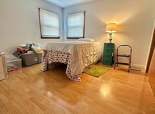 435 Stewart Ave #B, Staten Island, NY 10314