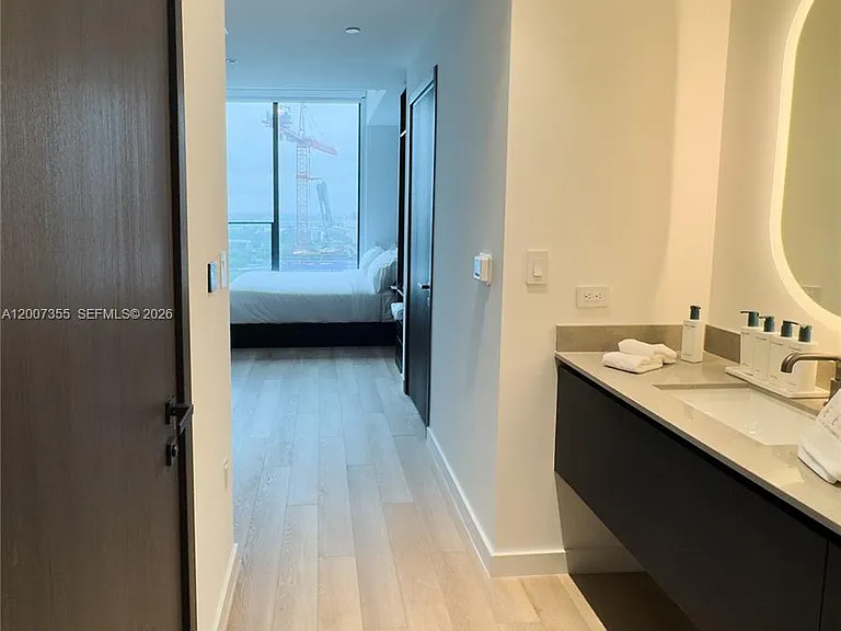 20 NE 11th St #3012A — Photo 5
