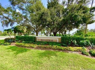 3198 SE Carrick Green Ct, Port Saint Lucie, FL 34952