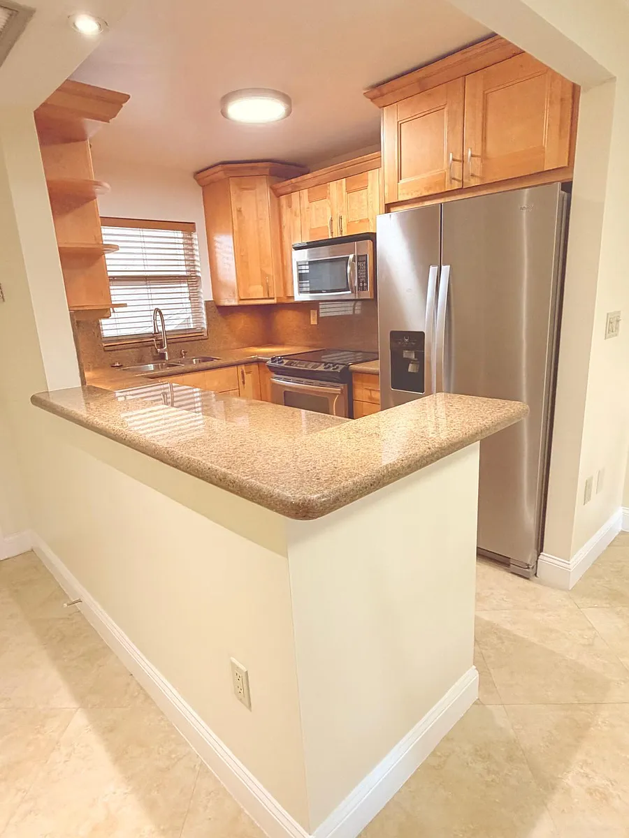 Building Photo - 9430 Tangerine Pl #205
